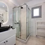 Montrez Santorini - 2 Bedroom Apartament Mesaria