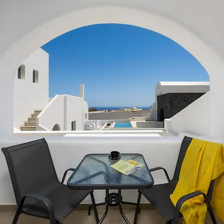Montrez Santorini - 2 Bedroom * Mesariá